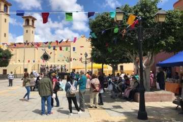 El VIII Mercado Agrícola de La Pardilla, un éxito (Foto TA)